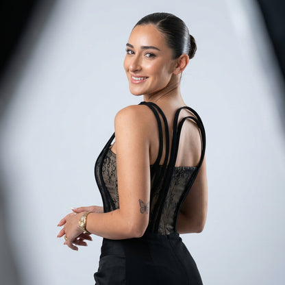 Vestido de noche para mujer Aria | Cuerpo de corsé de encaje transparente, falda con cola drapeada