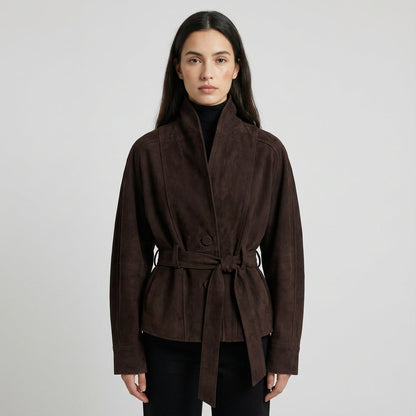 Chaqueta envolvente con cinturón para mujer Elise | Cuello de chal, Diseño con lazo en la cintura