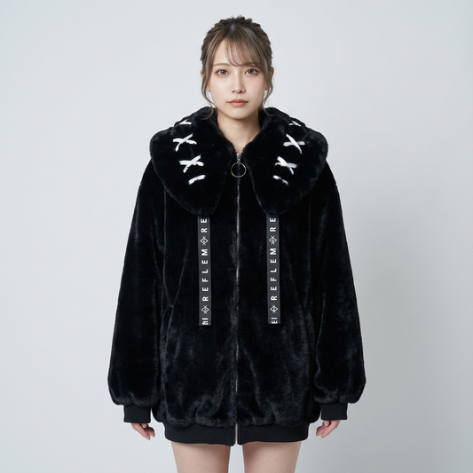 Veste à capuche en fausse fourrure pour femmes Neko | Capuche avec oreilles de lapin, détail point de croix