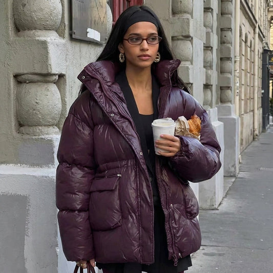 Doudoune oversize femme Veda | Coque matelassée brillante, capuche à patte pressionnée