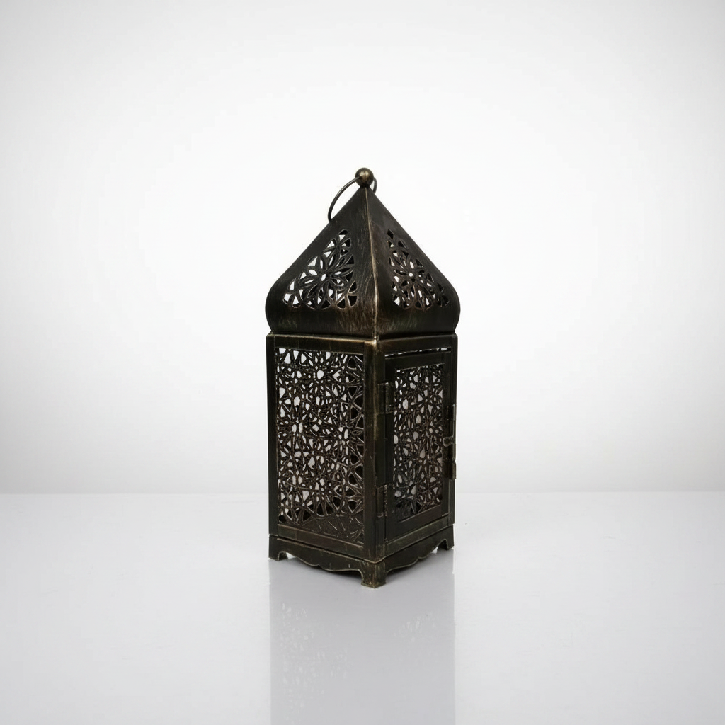 Antique Charm Candle Holder studio packshot