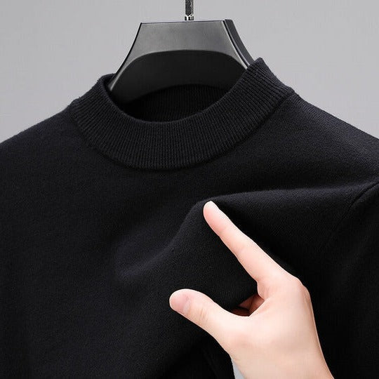 Ivor Men's Sweater - close-up detail