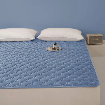 Juniper Portable Mattress Pad - fabric and finish detail