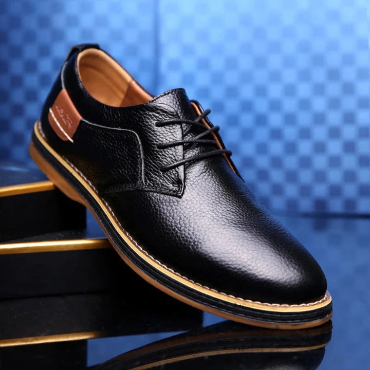 Rufus Men's Oxfords - fabric and finish detail