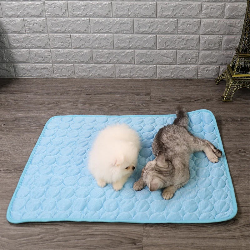 Fable Portable Cooling Pad - flat lay