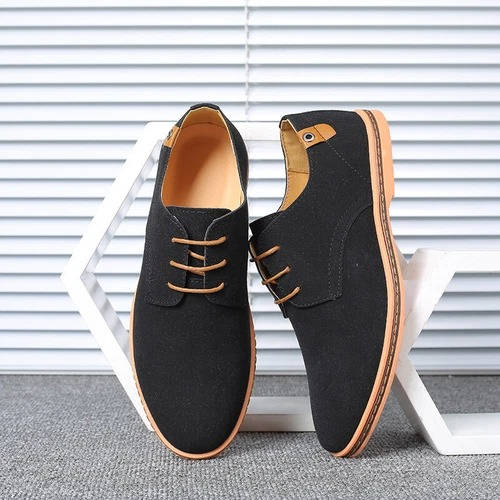 Reuben Men's Suede Oxfords - fabric and finish detail