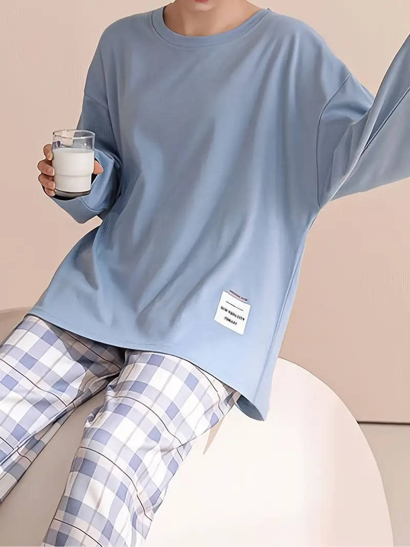 Mabel Women's Plaid Pyjama Set - fabric and finish detail