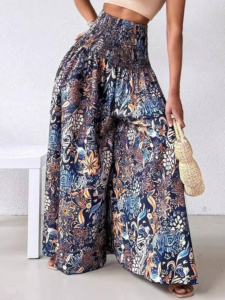 Uma Women's Wide Leg Trousers - fabric and finish detail