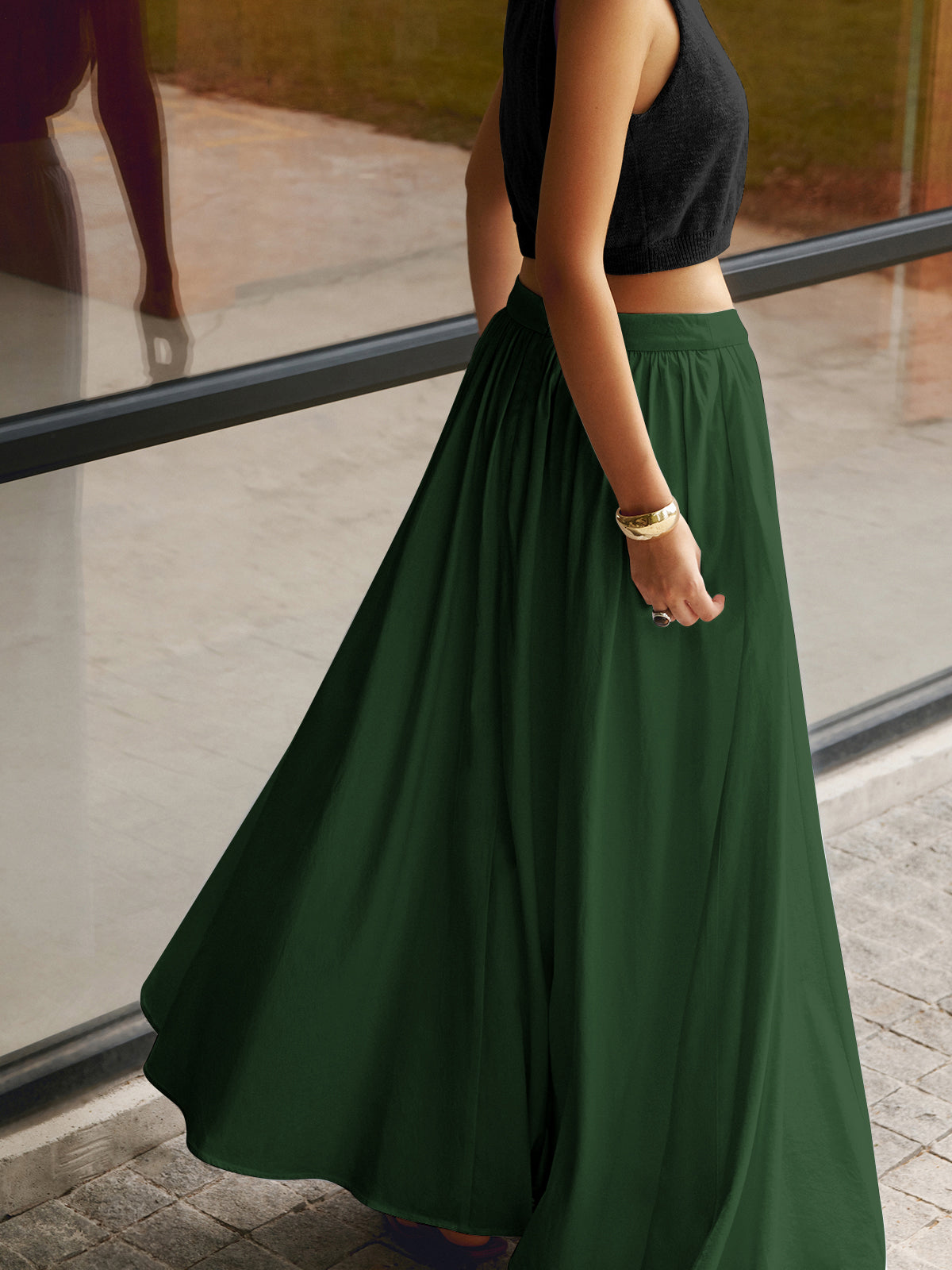 Rowan Women's Pleated Skirt - shown in use
