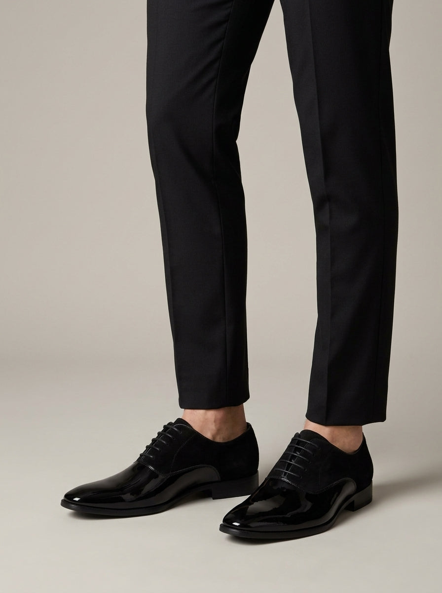 Sawyer Men's Oxfords - fabric and finish detail