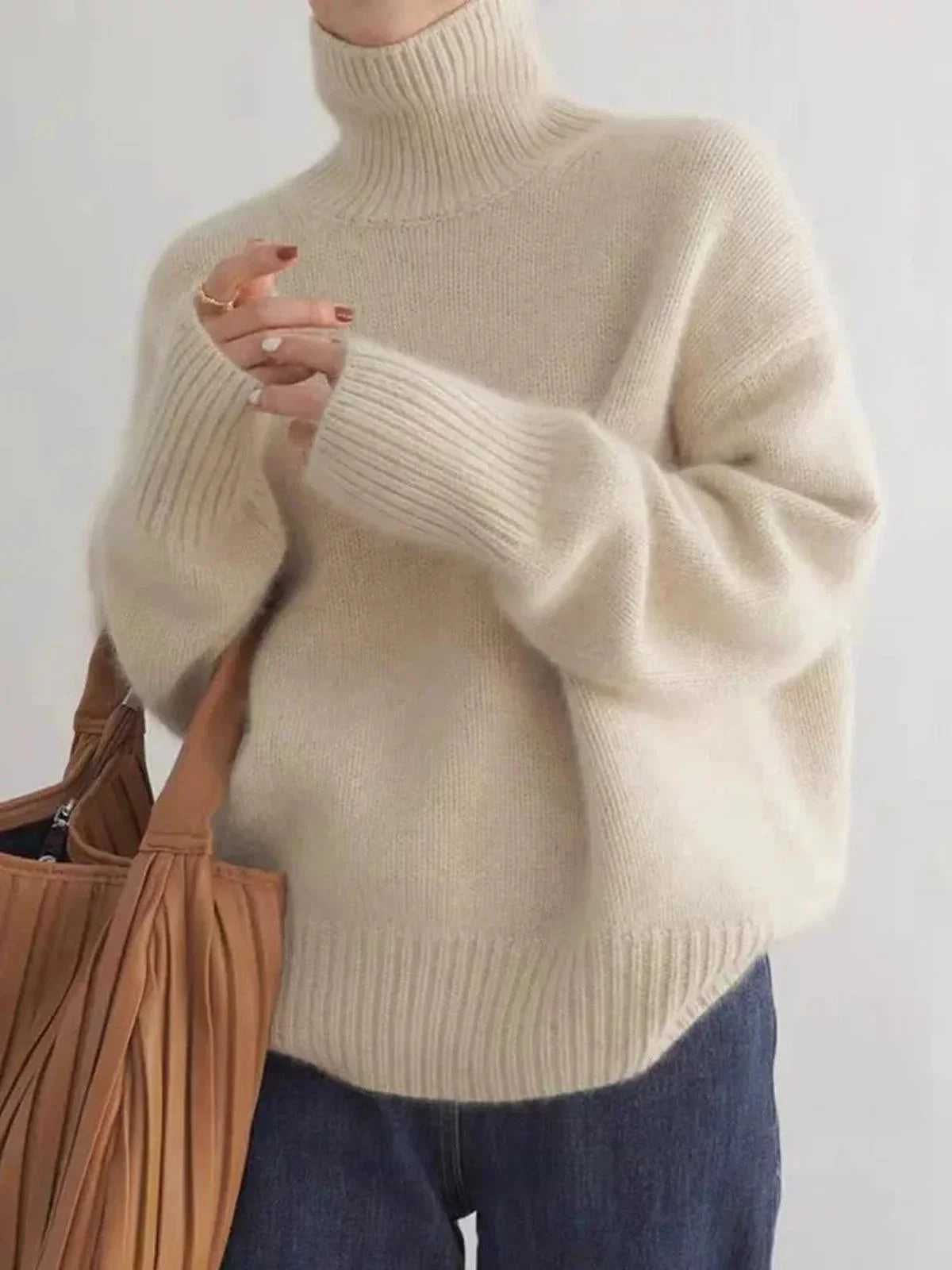 Ulla Women's Sweater - fabric and finish detail