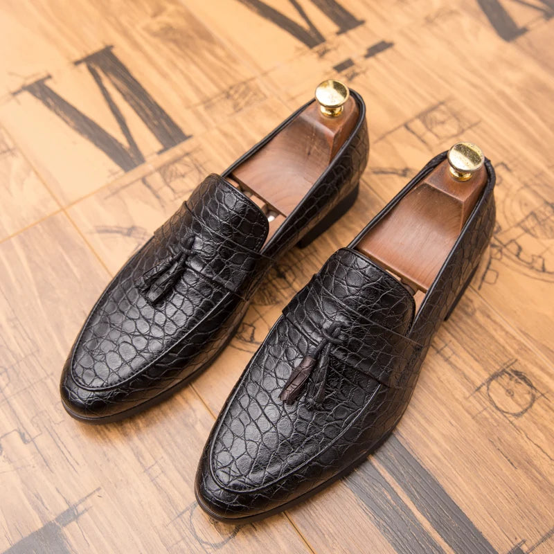 Barnaby Men's Loafers - fabric and finish detail