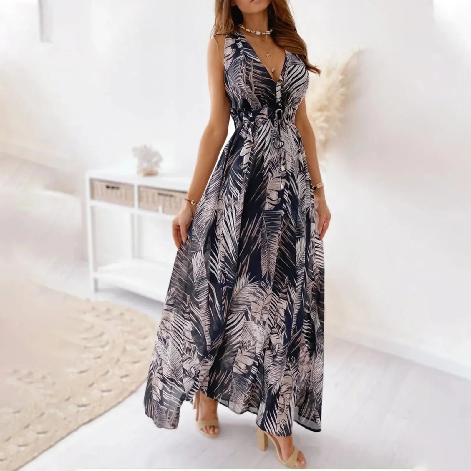 Nell Women's Floral Maxi Dress - fabric and finish detail