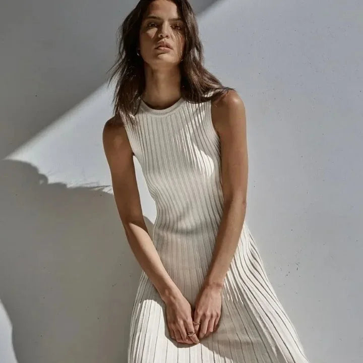 Alba Women's Pleated Maxi Dress - fabric and finish detail