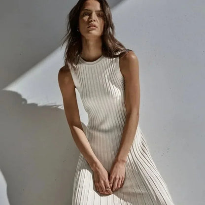 Alba Women's Pleated Maxi Dress - fabric and finish detail