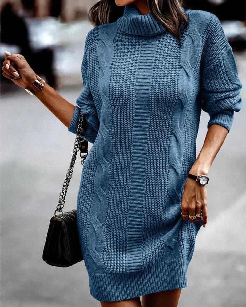 Xanthe Women's Cable Knit Sweater - fabric and finish detail
