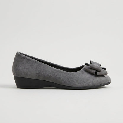 Imogen Women's Loafers - close-up detail