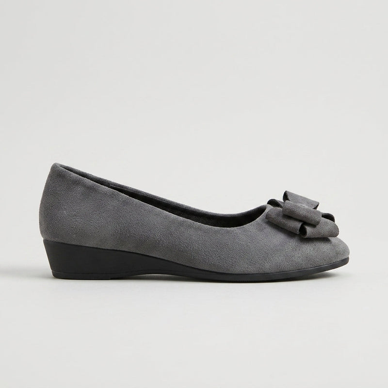 Imogen Women's Loafers - close-up detail