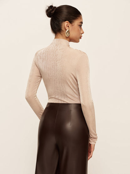 Eloise Women's Pleated T-shirt - close-up detail