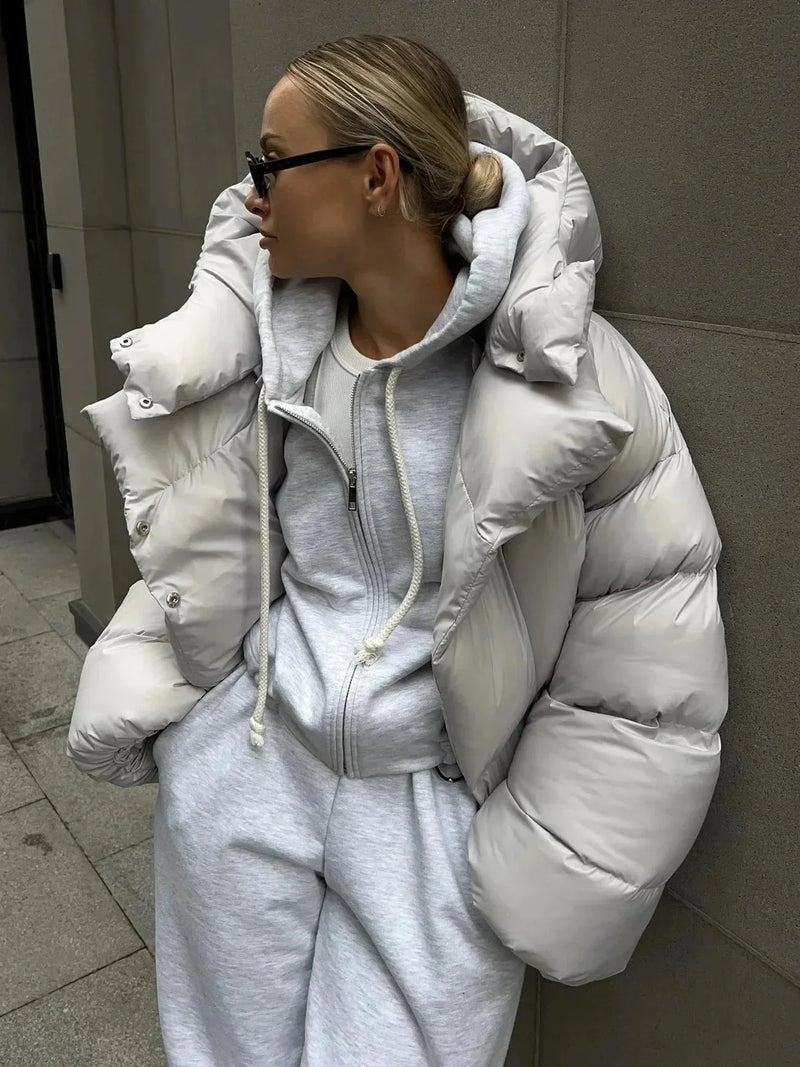 Perla Women's Oversized Puffer Jacket - front view